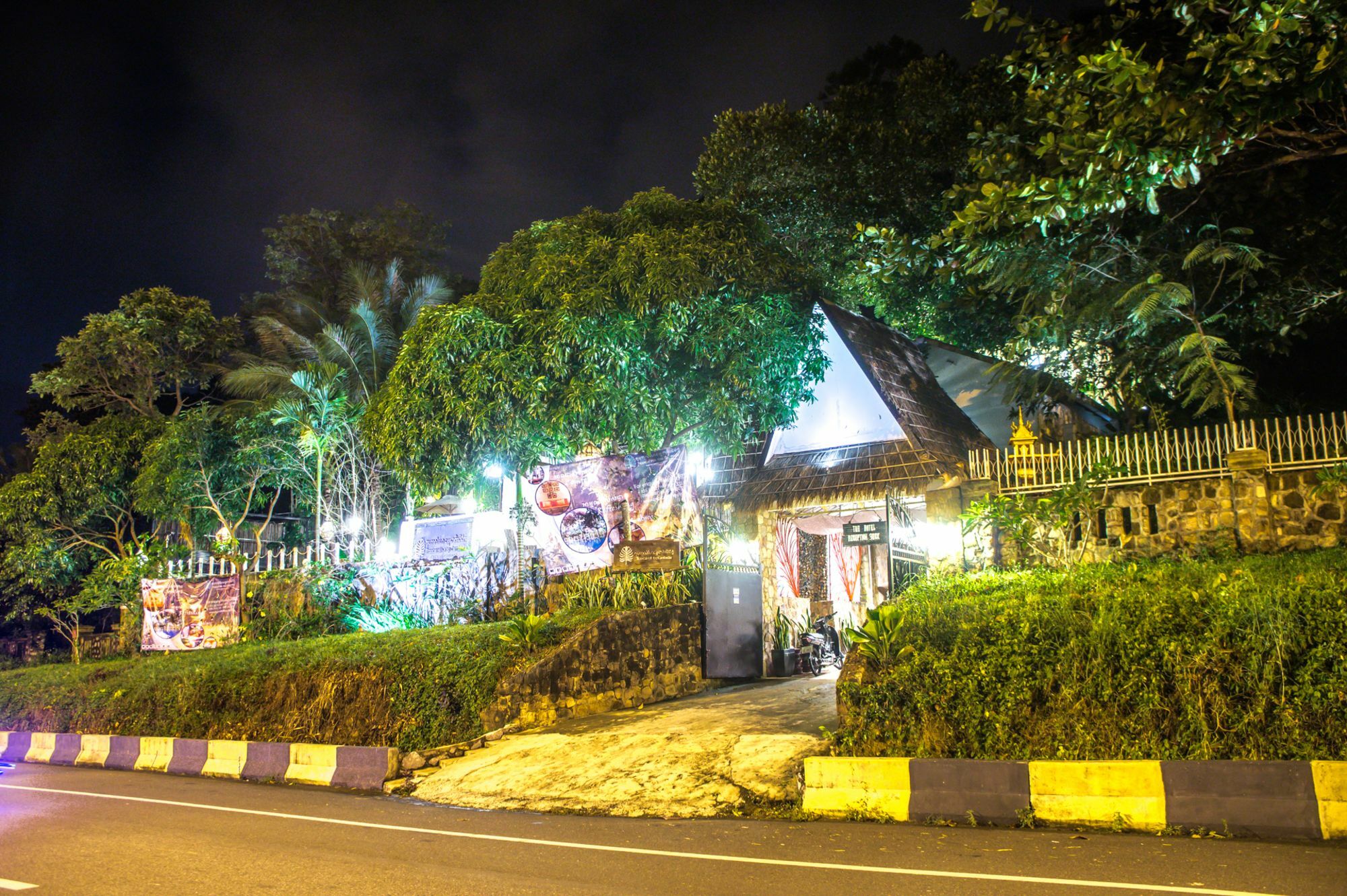 Hotel Tropical Hill Kep Cambodia Exterior foto